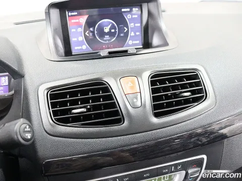 Renault SM3