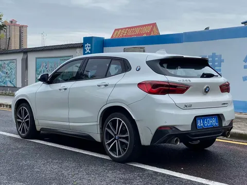 BMW X2