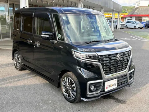 Suzuki Spacia Custom