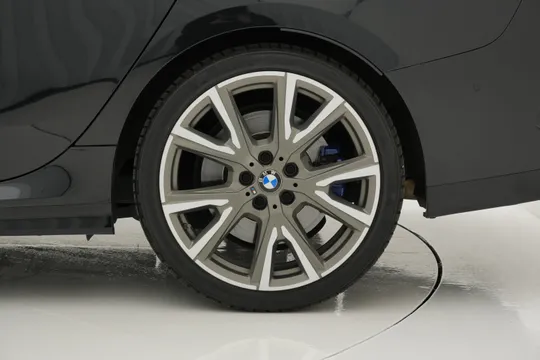 BMW BMW
