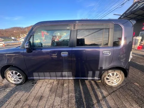 Toyota Pixis Space