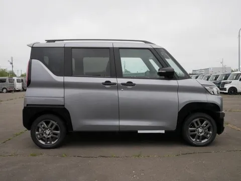 Mitsubishi Delica Mini