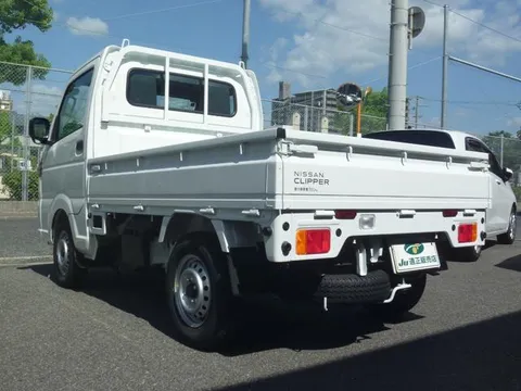 Nissan Clipper Truck
