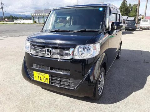 Honda N-BOX Slash