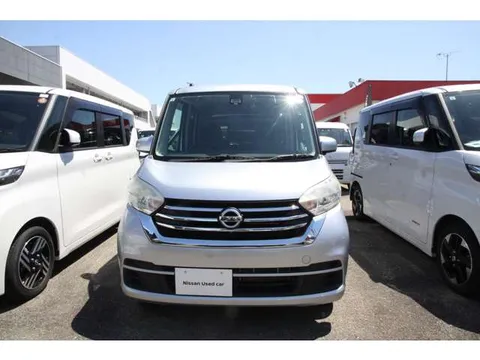 Nissan Dayz Roox