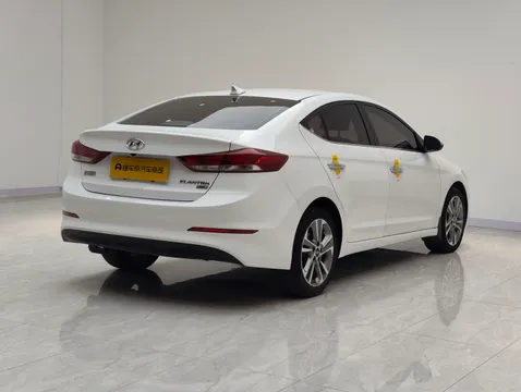 Hyundai Elantra (Avante)