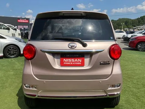 Daihatsu Cast