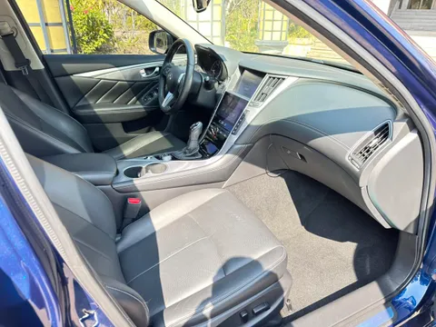 Infiniti Q50L