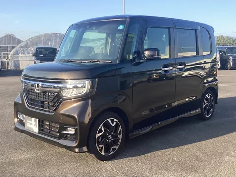 Honda N-BOX Custom