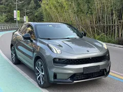 Lynk & Co 05