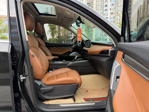 Maxus D90