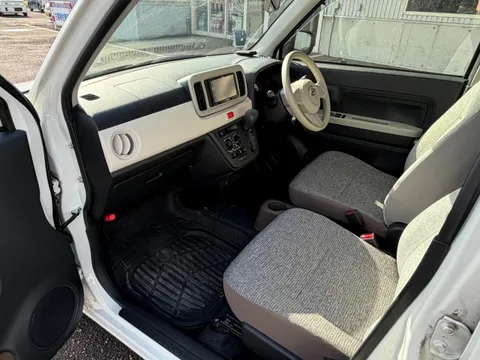 Daihatsu Mira Tocot