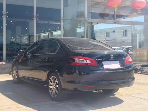 Peugeot 408