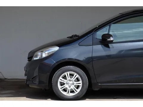 Toyota Yaris (Vitz)