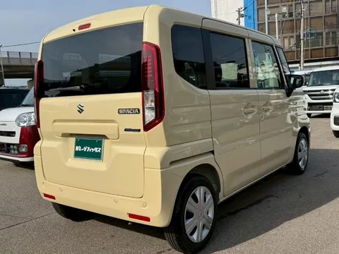 Suzuki Spacia