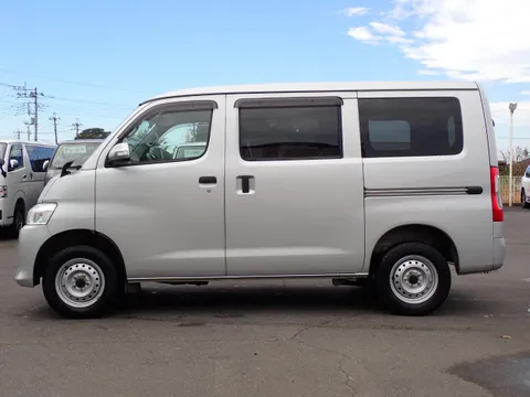 Toyota TownAce Van