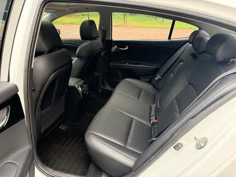 Kia K4