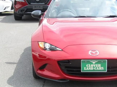 Mazda MX-5 (Roadster)