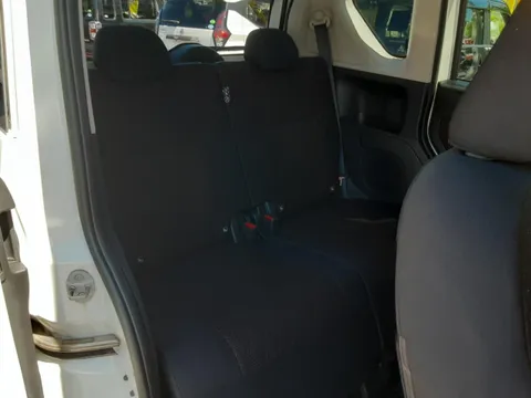 Mitsubishi eK X Space