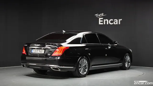 Genesis G90 (EQ900)