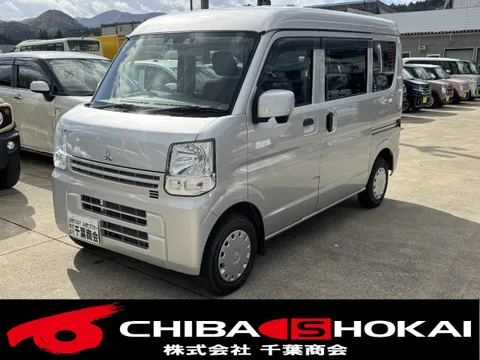Mitsubishi Minicab Van