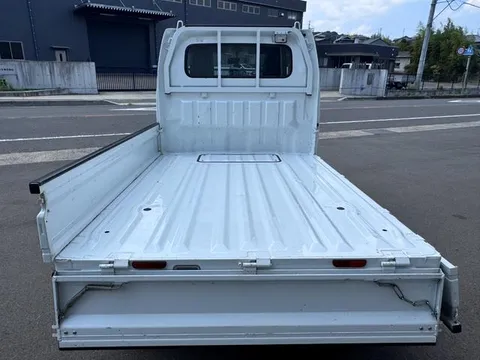 Nissan Clipper Truck