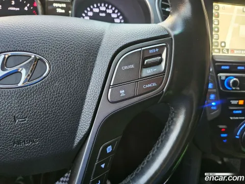 Hyundai Grand Santa Fe (Maxcruz)