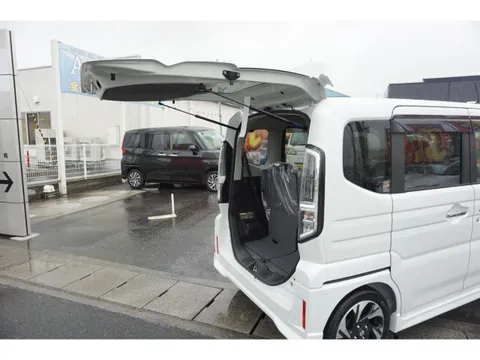 Suzuki Spacia Custom