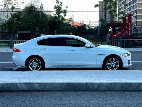 Jaguar XEL