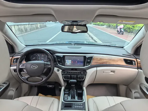 Gac GS8