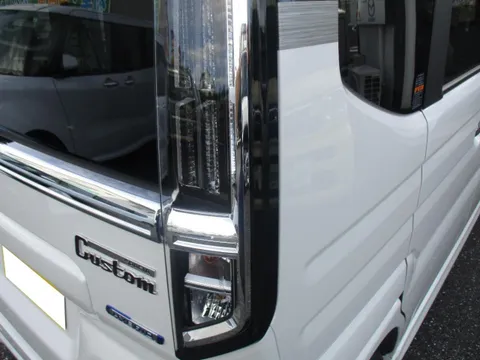 Suzuki Spacia Custom