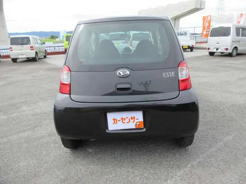 Daihatsu Esse