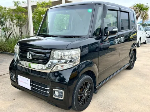 Honda N-BOX Custom