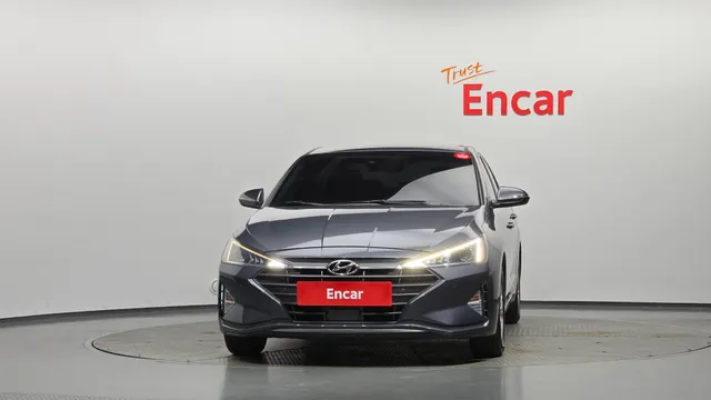 Hyundai Elantra (Avante)