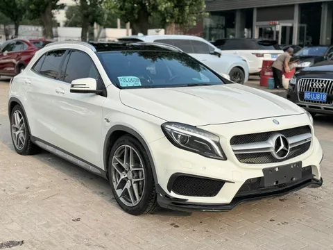 Mercedes-Benz Mercedes-Benz GLA