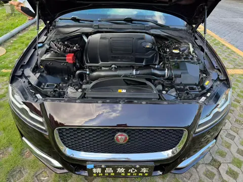 Jaguar XFL