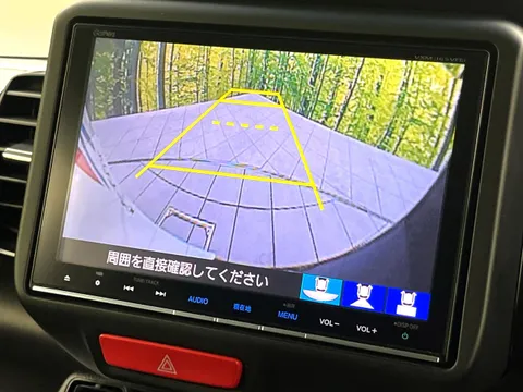 Honda N-BOX Custom