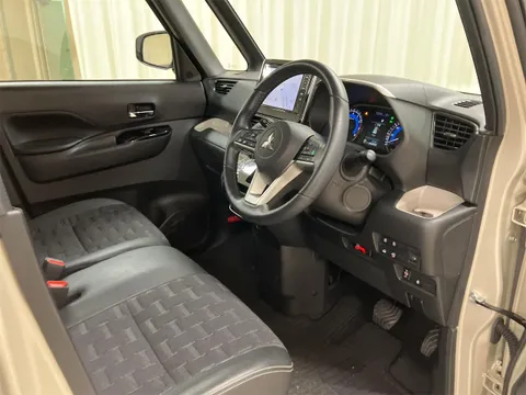 Mitsubishi Delica Mini