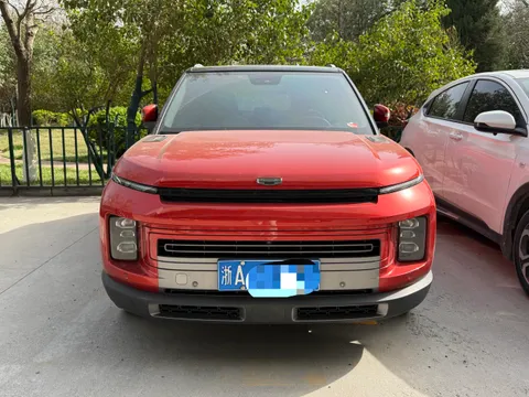 Geely Icon