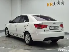 Kia Cerato (Forte)