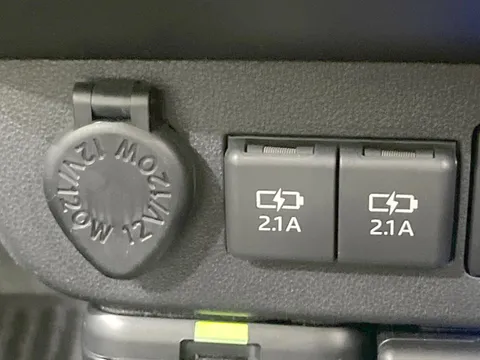 Daihatsu Mira Tocot