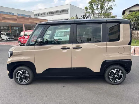 Mitsubishi Delica Mini
