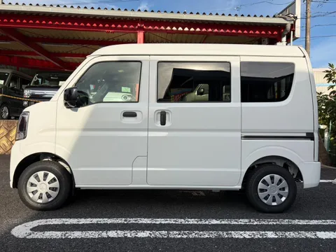 Mitsubishi Minicab Van