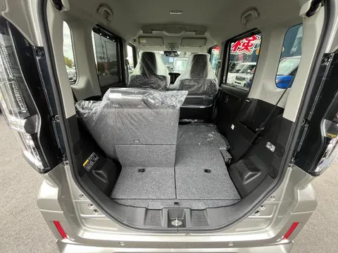 Suzuki Spacia Custom