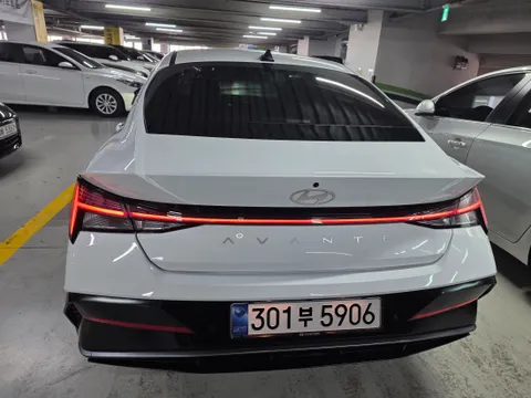Hyundai Elantra (Avante)
