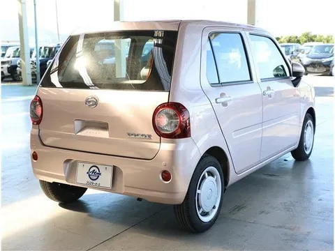 Daihatsu Mira Tocot