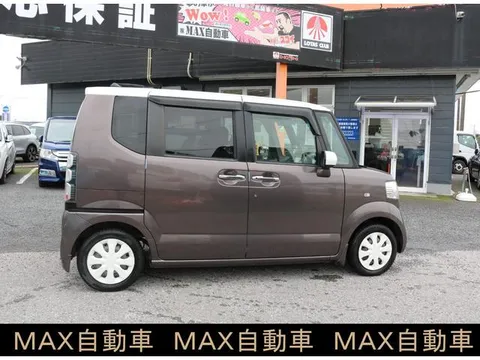 Honda N-BOX Plus