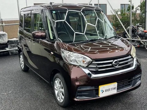 Nissan Dayz Roox