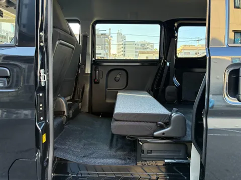 Nissan Clipper Van