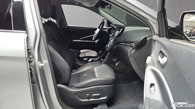 Hyundai Grand Santa Fe (Maxcruz)